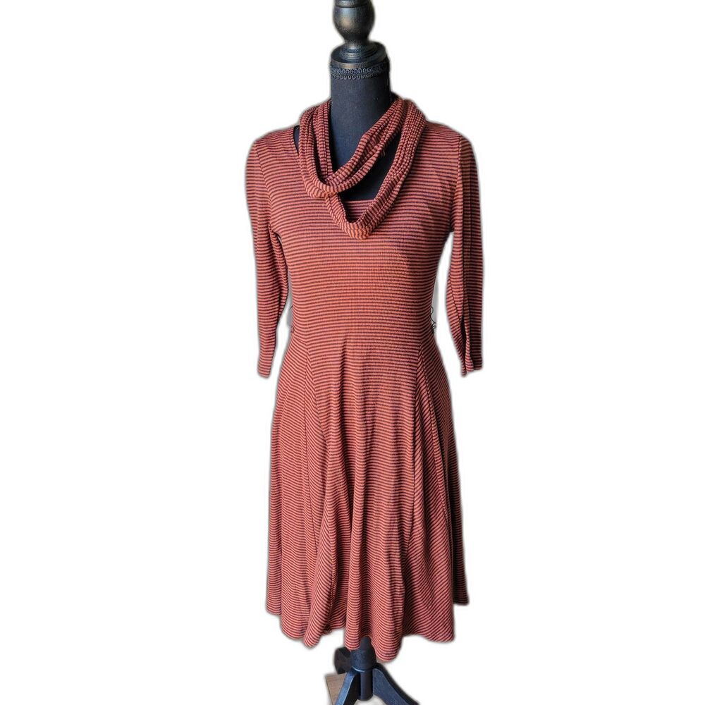 Robbie Bee Rust & Black Striped Fit and Flare Midi Dress M